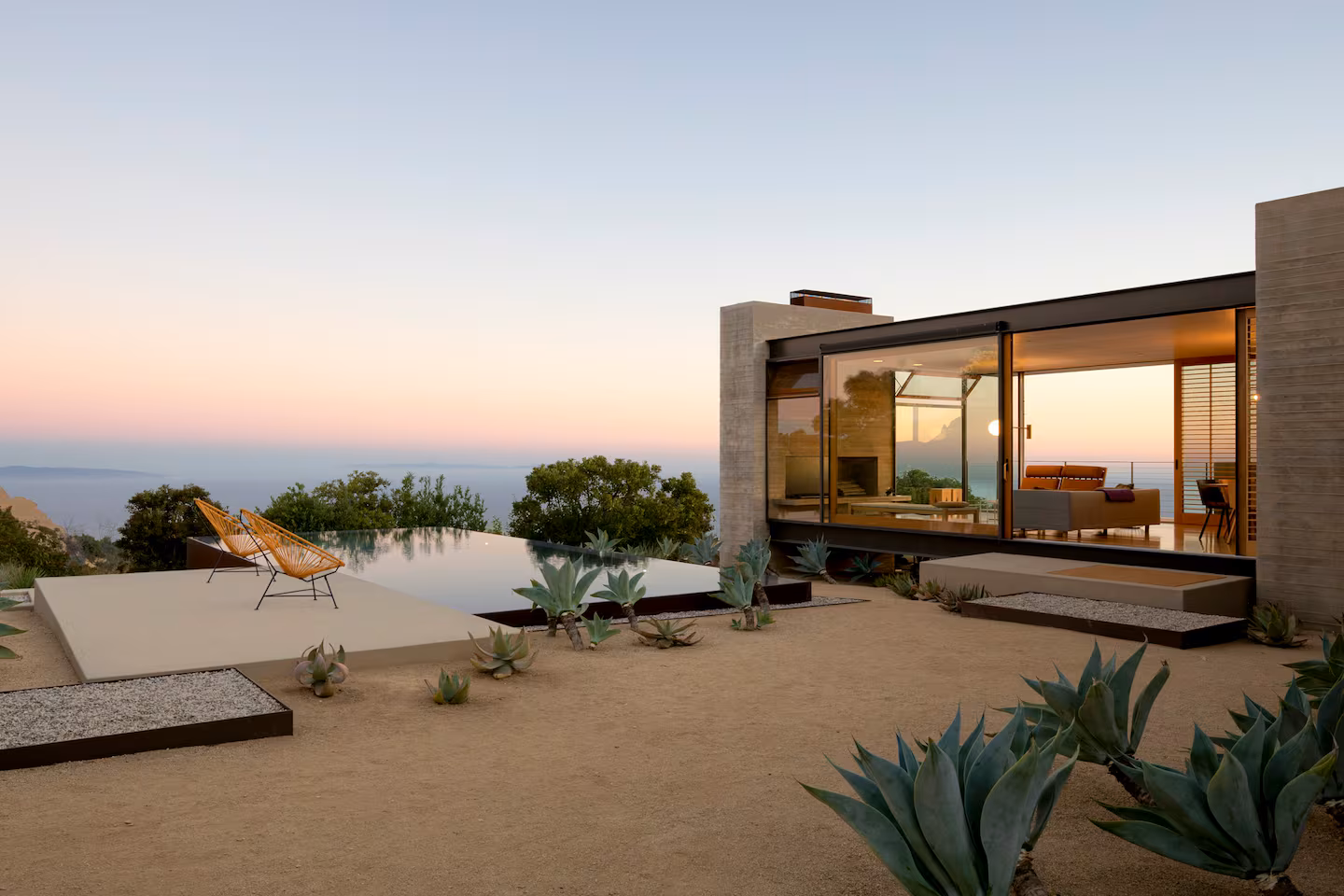 Beautiful tropical villa with pool